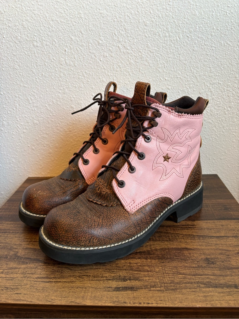 Ariat Women’s Probably Lace Up Round Toe Boots